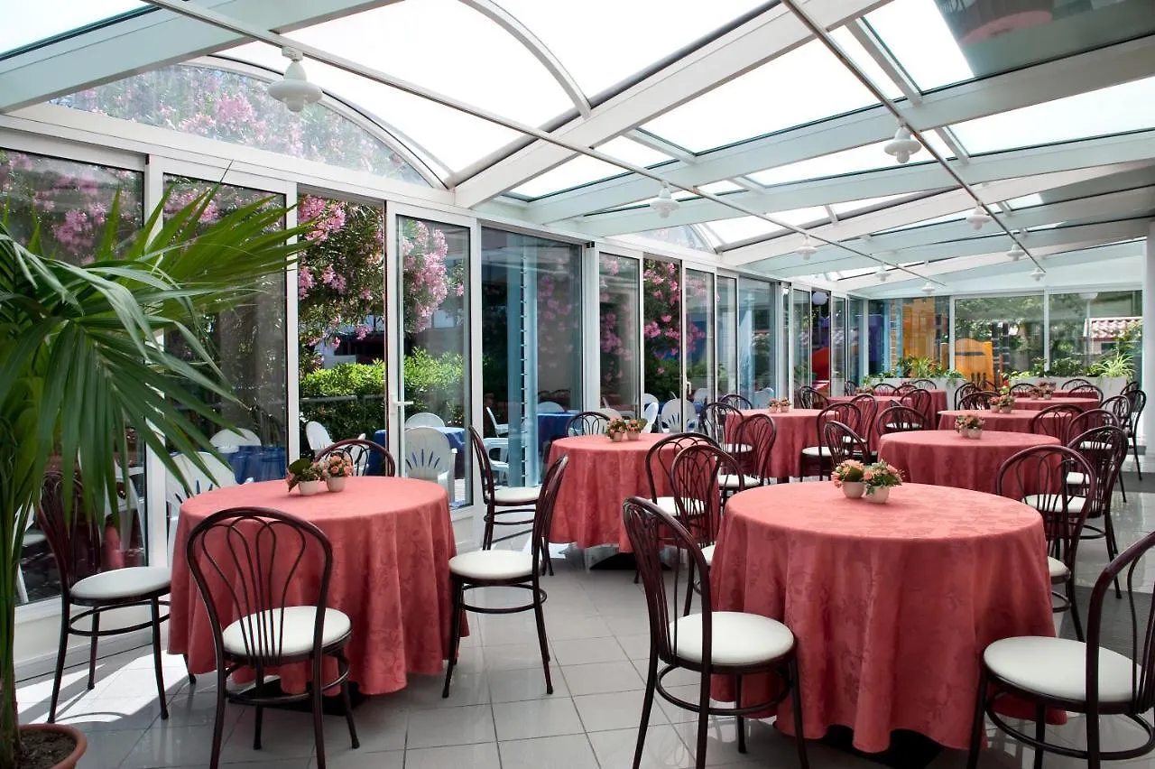 Hotel Felix Rimini 3*,  Italy